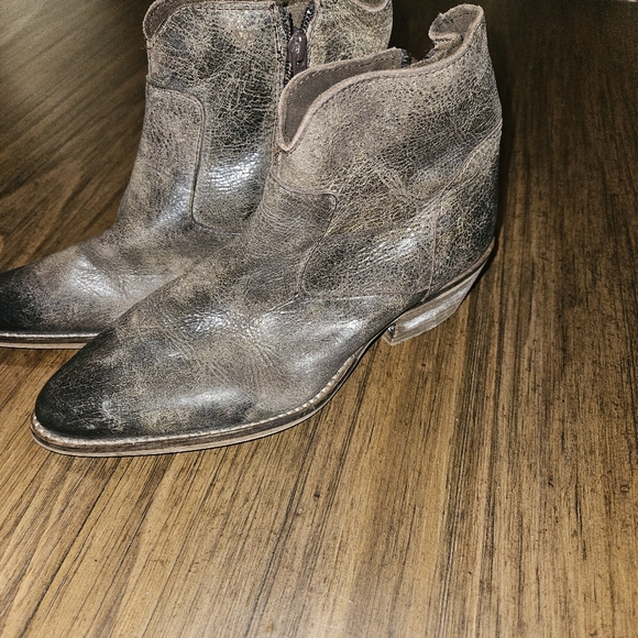 Diba True Womans Cool Wind Ankle Boots Leather Size 7.5m Charcoal Distressed - Picture 2 of 7